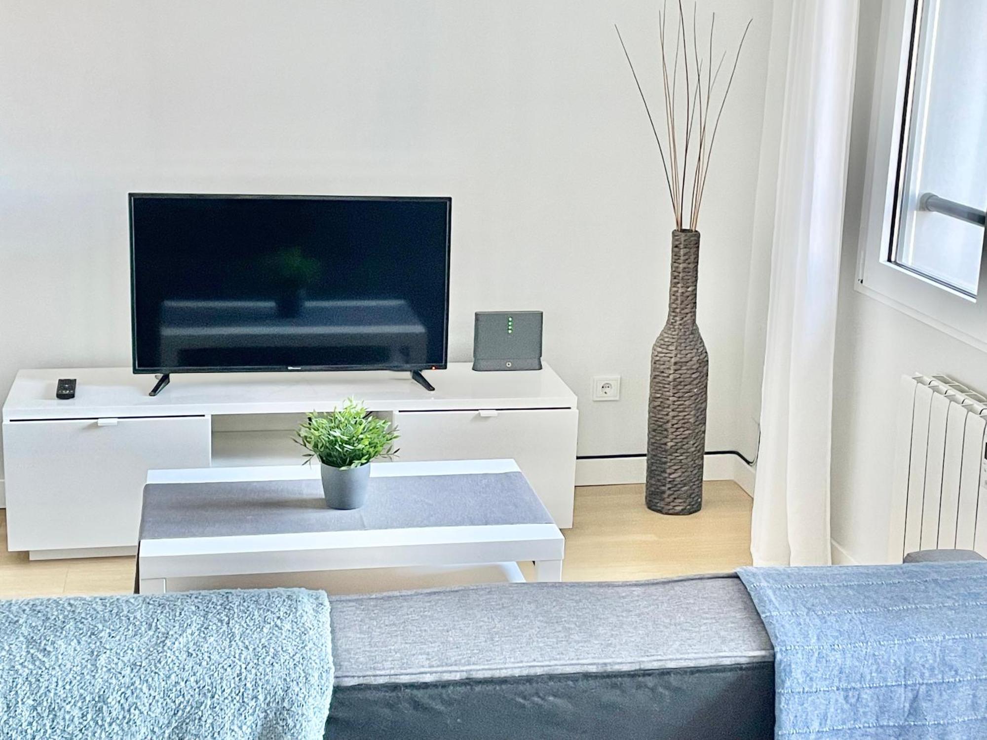 Apartamento San Lorenzo Playa. Vistas Al Mar. Хихон Экстерьер фото